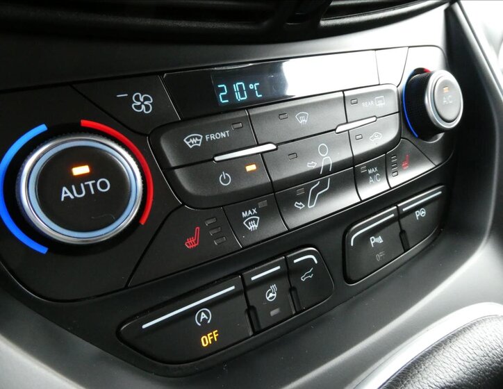 Ford Kuga SUV 1,5 l 110 kw