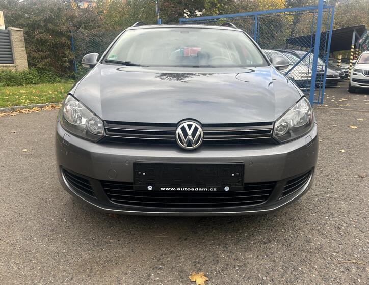 Volkswagen Golf 11