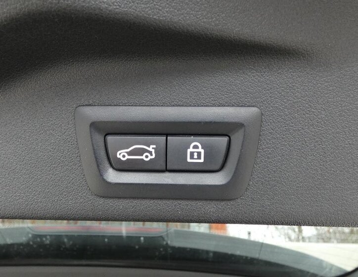 BMW X5 SUV / Terénní 3,0 l 250 kw