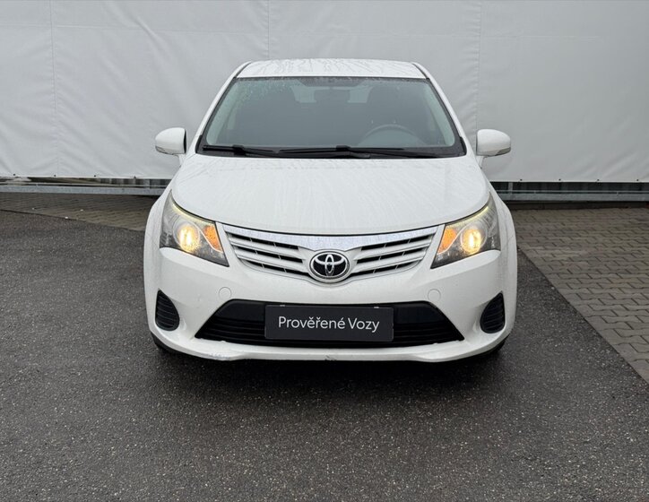 Toyota Avensis Sedan 1,6 l 97 kw