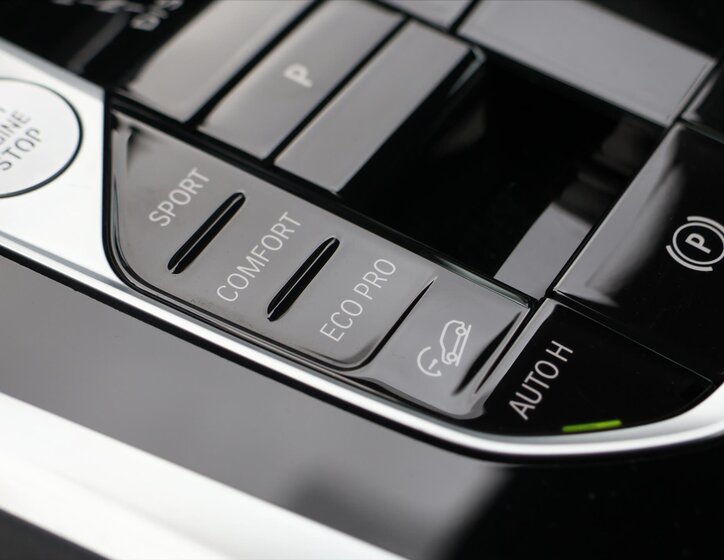 BMW X6 SUV 3,0 l 210 kw