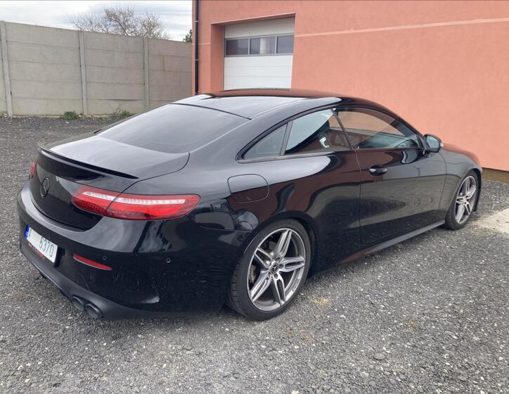 Mercedes-Benz Třídy E 6