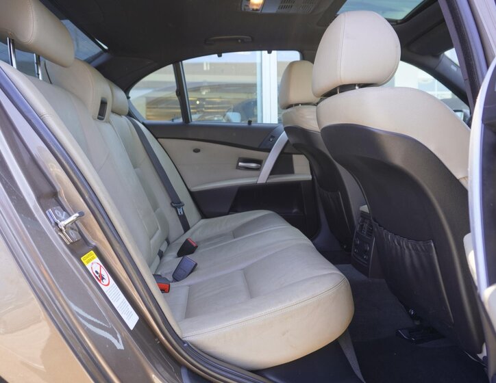 BMW M5 Sedan 5,0 l 373 kw