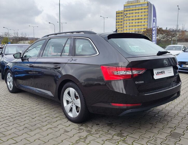 Škoda Superb 7