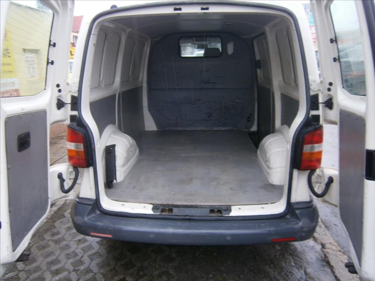 Volkswagen Transporter Skříň 1,9 l 62 kw