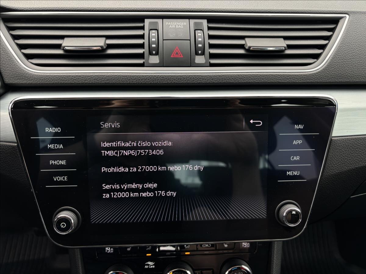 Škoda Superb Sedan / Limuzína 2,0 l 140 kw