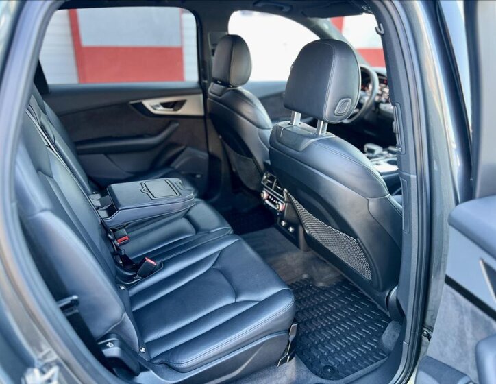 Audi SQ7 SUV / Terénní 4,0 l 320 kw