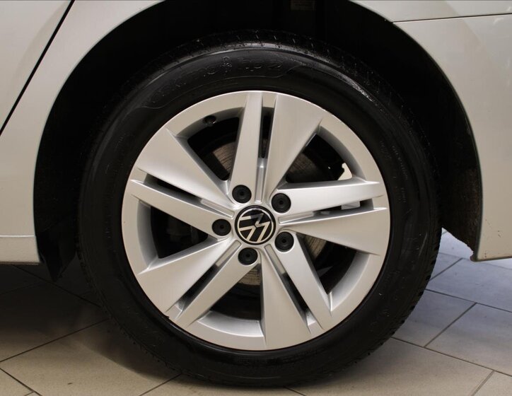 Volkswagen Golf Kombi 1,5 l 110 kw