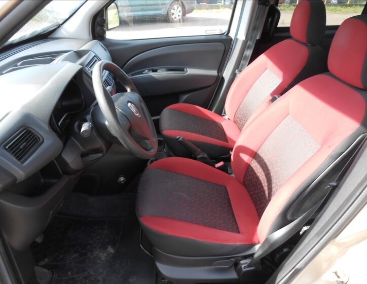 Fiat Dobló Kombi 1,6 l 77 kw