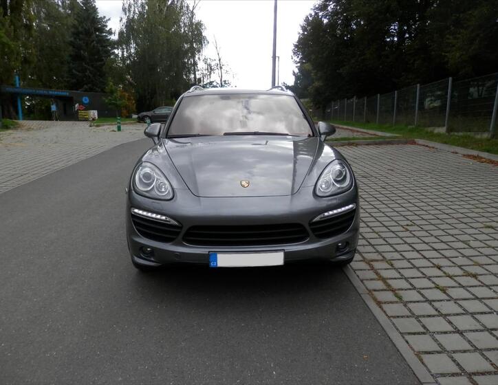 Porsche Cayenne 3
