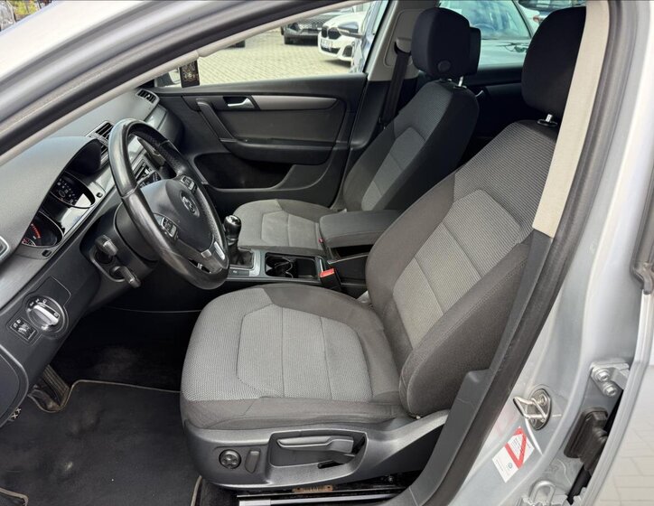 Volkswagen Passat Kombi 1,4 l 90 kw