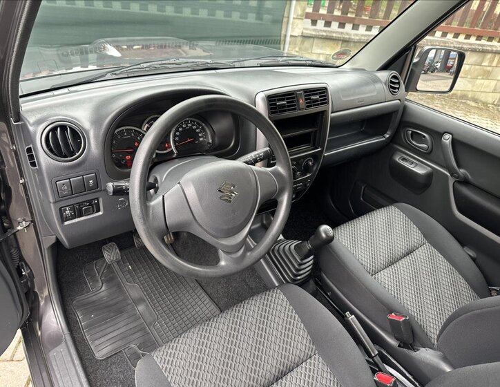 Suzuki Jimny 15
