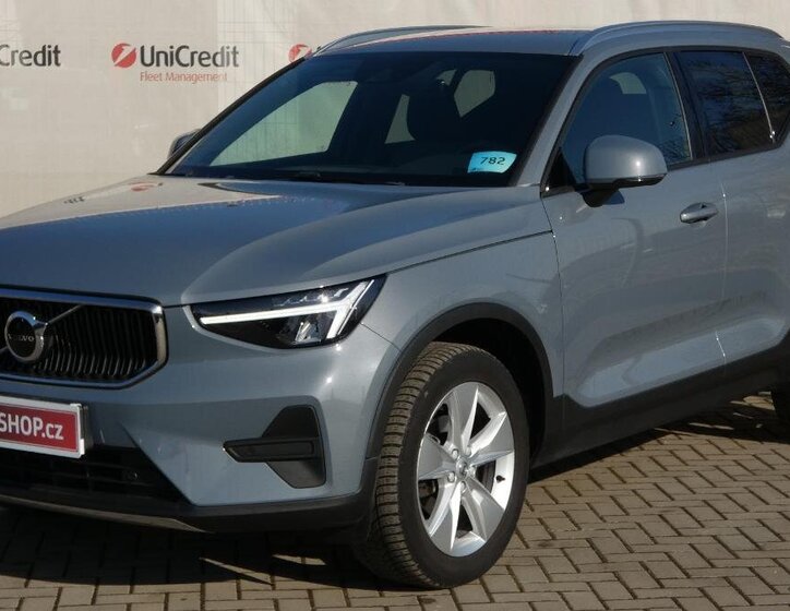 Volvo XC40 SUV / Terénní 1,5 l 95 kw