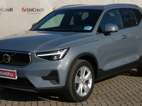 Volvo XC40 SUV / Terénní 1,5 l 95 kw