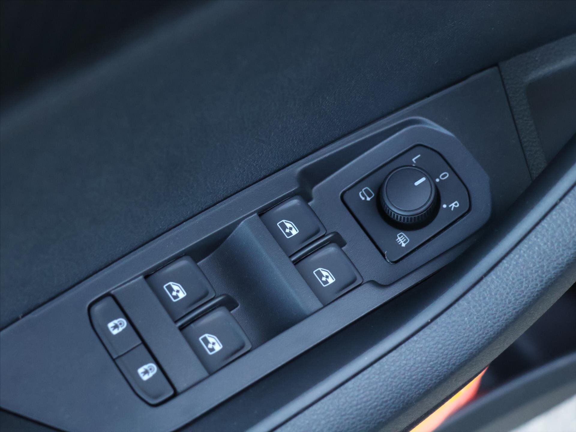 Škoda Karoq SUV / Terénní 2,0 l 110 kw