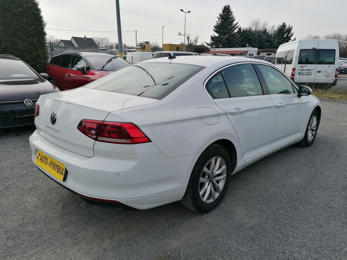 Volkswagen Passat Sedan / Limuzína 1,5 l 110 kw