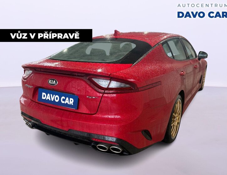 KIA Stinger Hatchback 3,3 l 269 kw