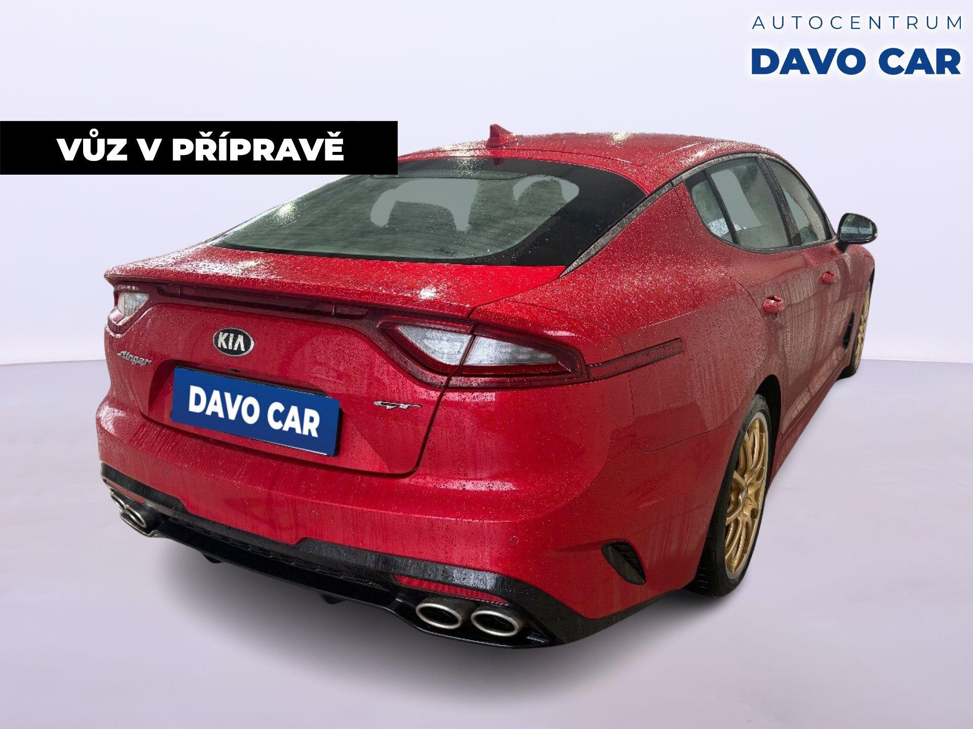 KIA Stinger Hatchback 3,3 l 269 kw