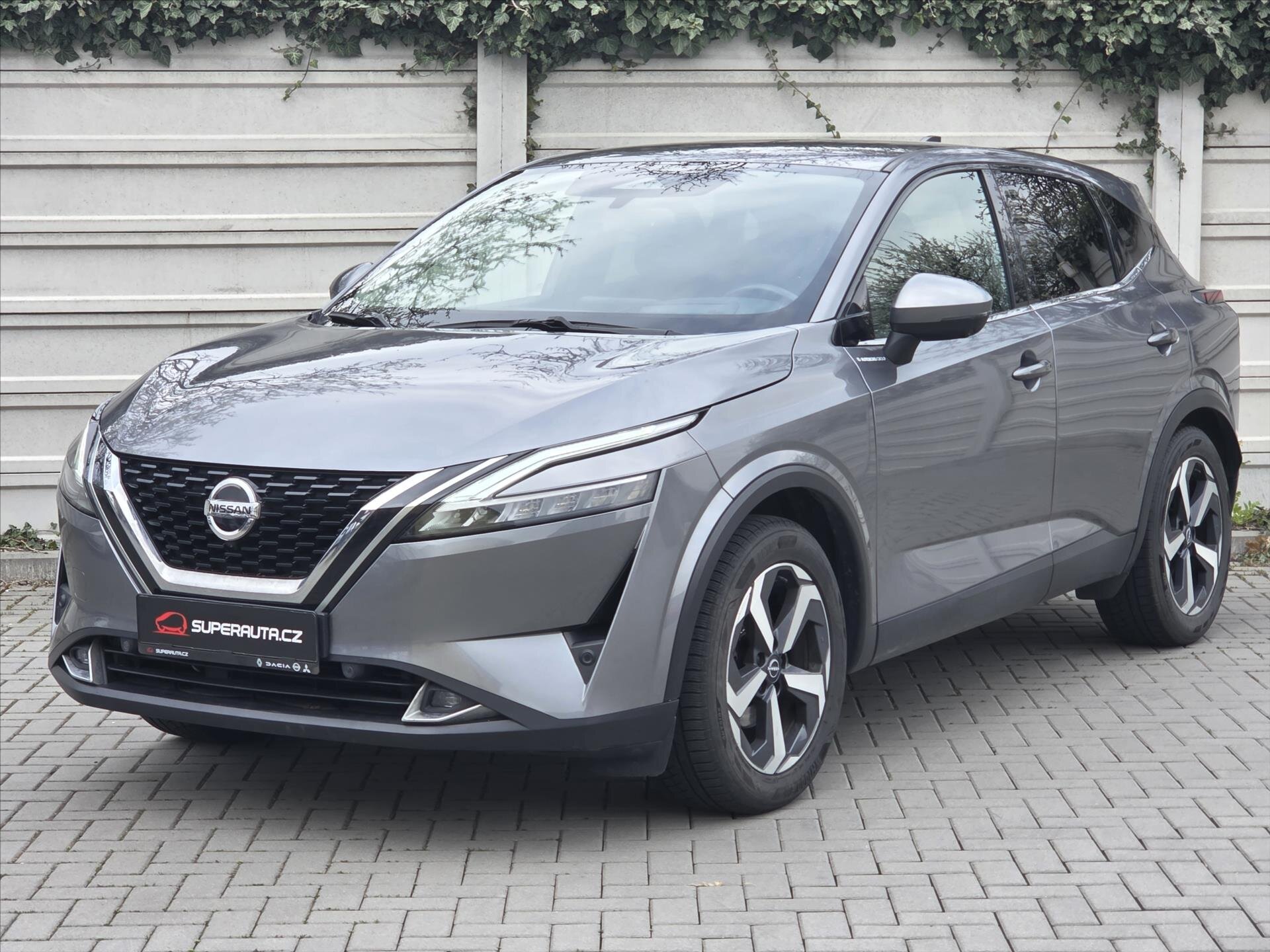 Nissan Qashqai SUV / Terénní 1,3 l 116 kw
