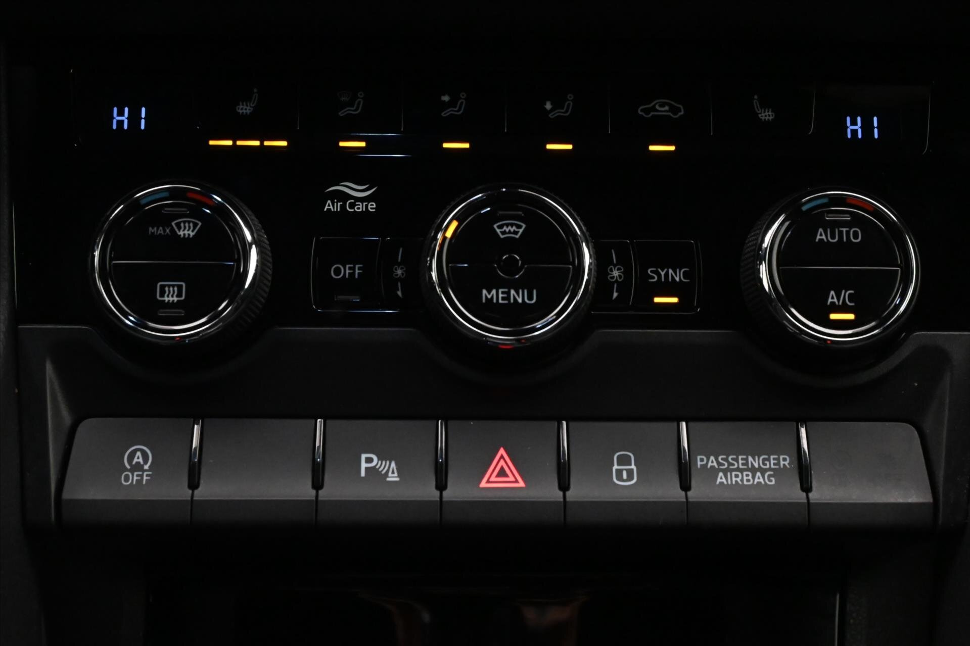 Škoda Karoq SUV / Terénní 1,5 l 110 kw