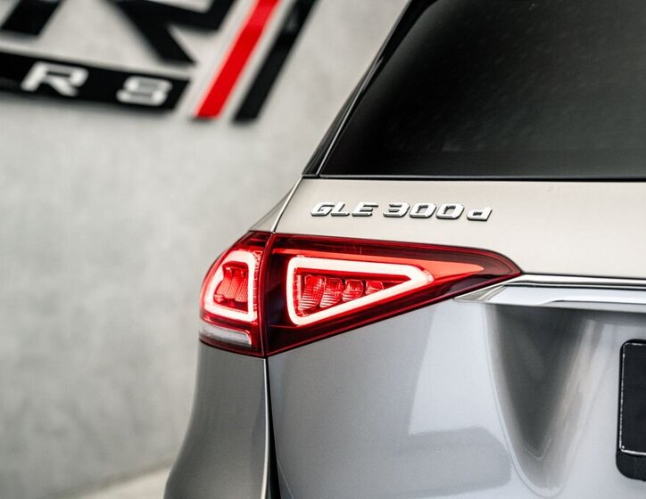 Mercedes-Benz GLE SUV / Terénní 2,0 l 180 kw