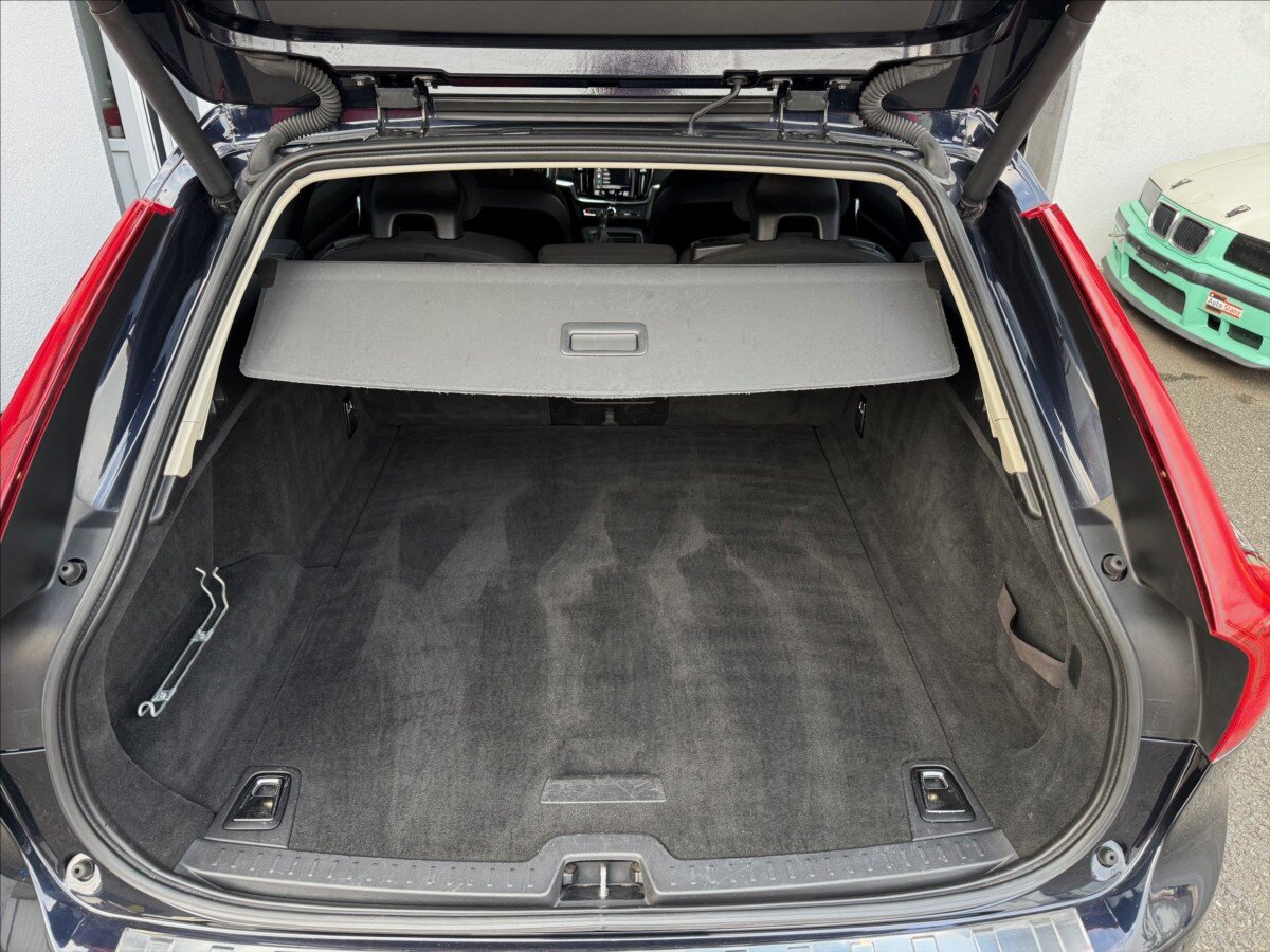 Volvo V90 Kombi 2,0 l 110 kw