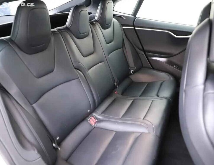 Tesla Model S Liftback 0,0 389 kw