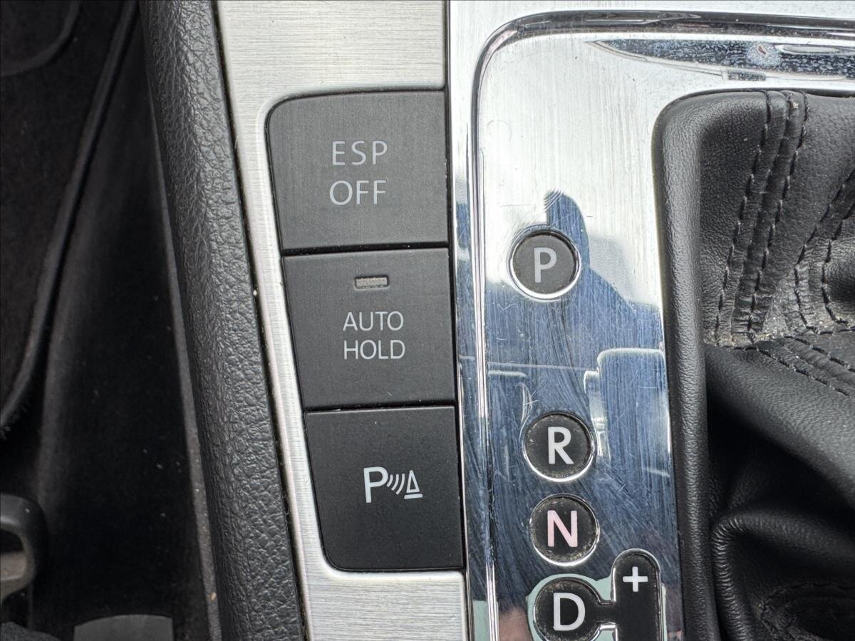 Volkswagen Passat Kombi 2,0 l 103 kw