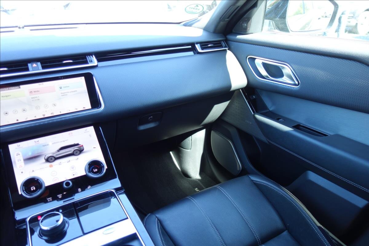 Land Rover Range Rover Velar SUV / Terénní 3,0 l 221 kw
