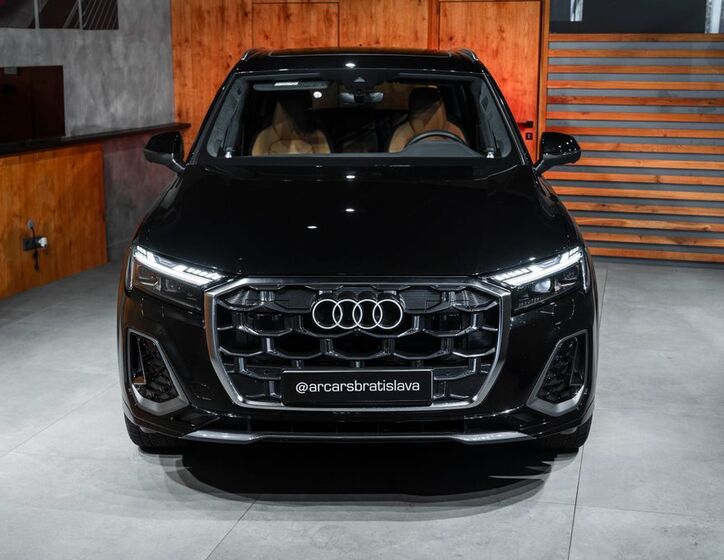 Audi Q7 5