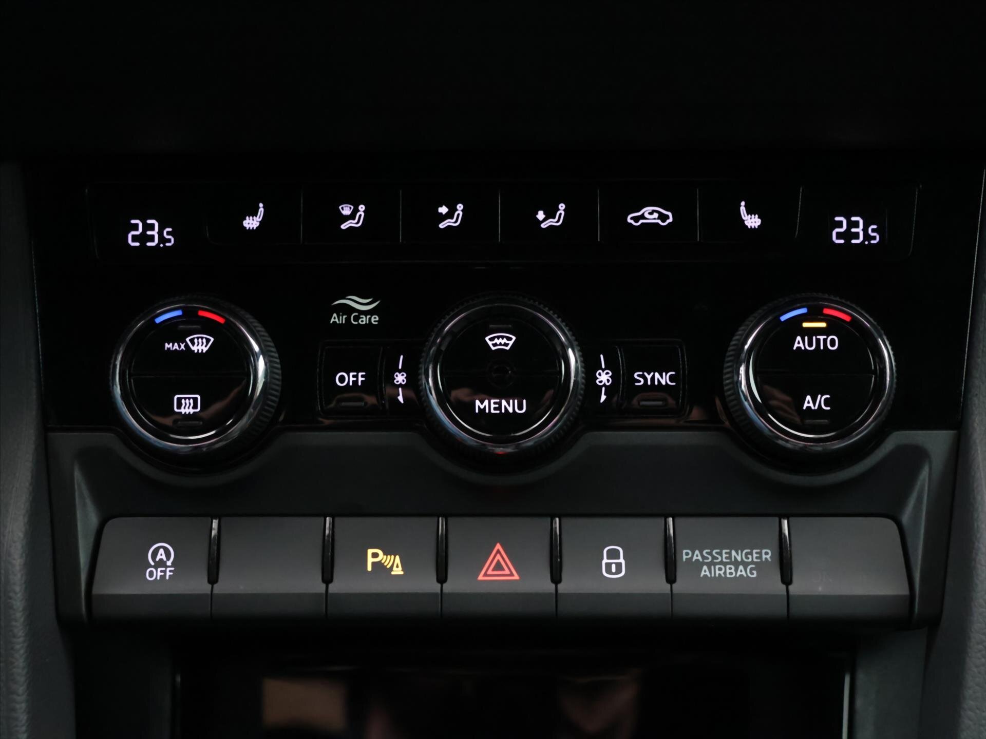 Škoda Karoq SUV / Terénní 2,0 l 110 kw