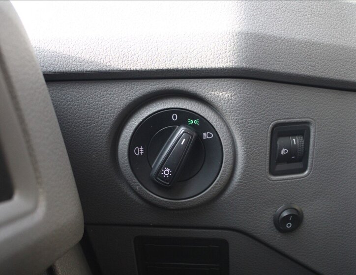 Volkswagen Crafter Skříň 2,0 l 103 kw