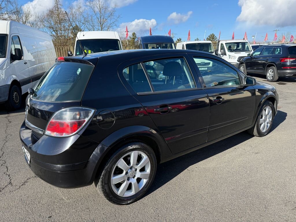 Opel Astra Hatchback 1,6 l 85 kw
