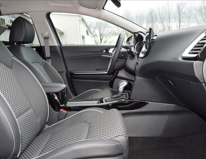 KIA XCeed Hatchback 1,5 l 103 kw