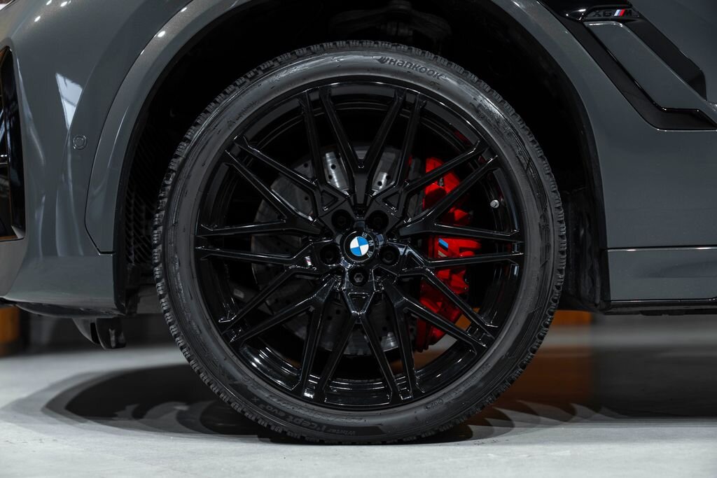 BMW X6 SUV 4,4 l 460 kw