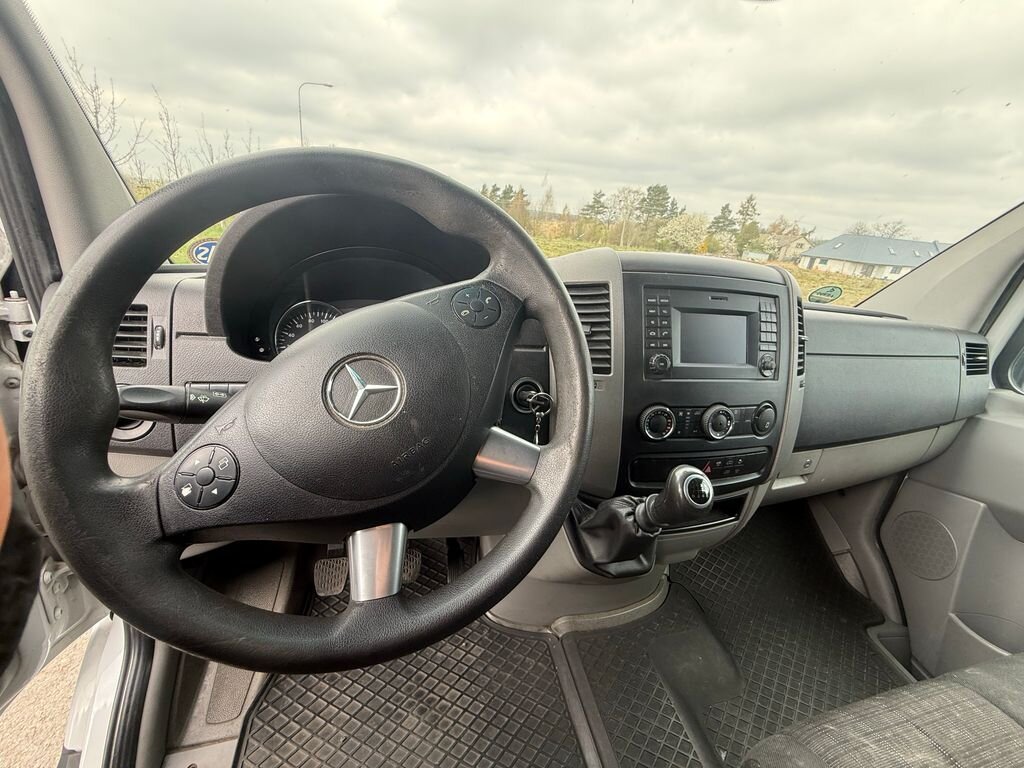 Mercedes-Benz Sprinter Skříň 3,0 l 140 kw