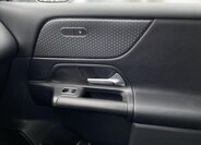 Mercedes-Benz GLB SUV 2,0 l 140 kw