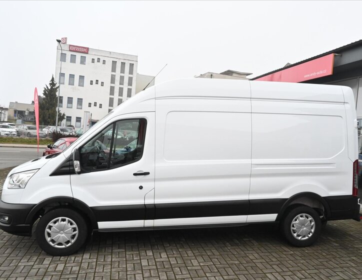 Ford Transit 8
