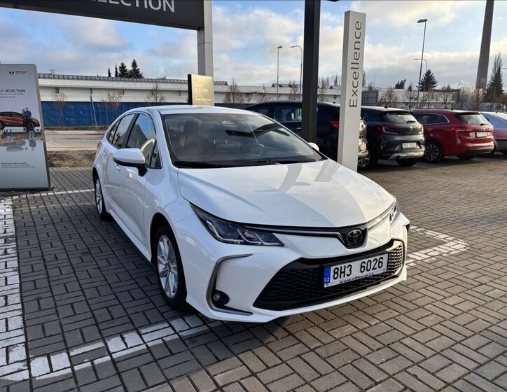 Toyota Corolla Sedan 1,5 l 92 kw