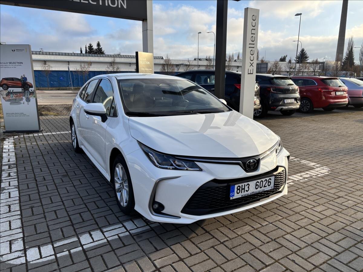 Toyota Corolla Sedan 1,5 l 92 kw