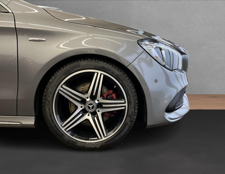 Mercedes-Benz CLA 23