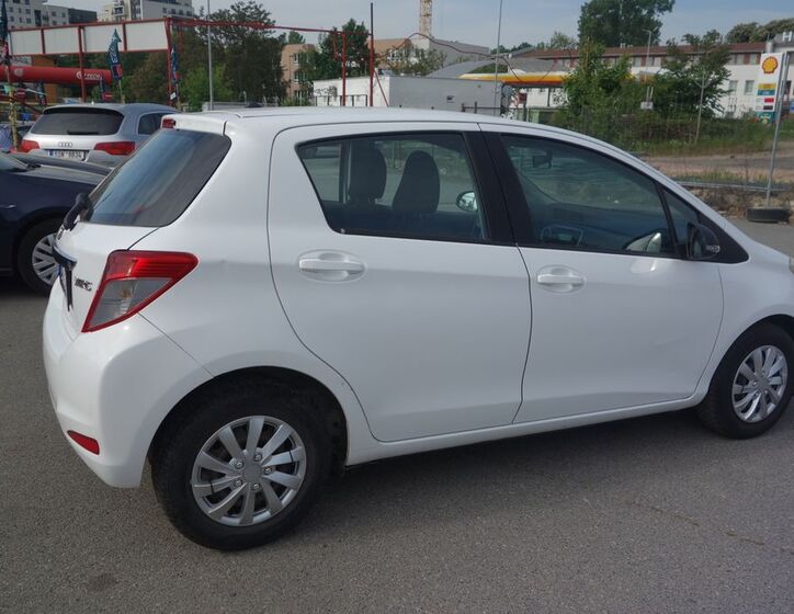 Toyota Yaris 7