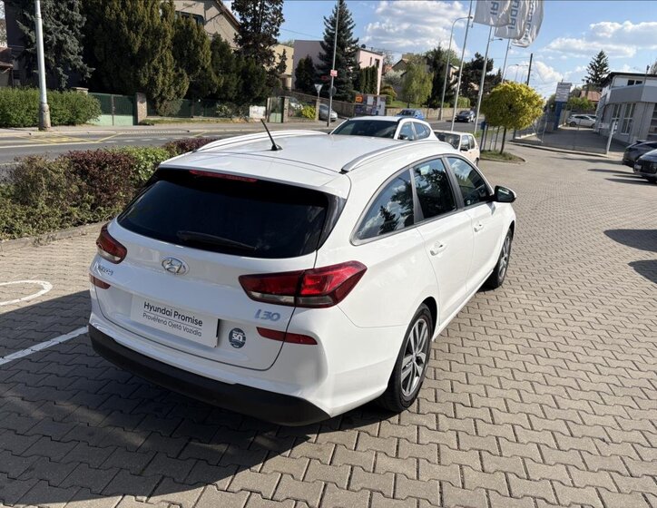 Hyundai i30 Kombi 1,4 l 103 kw