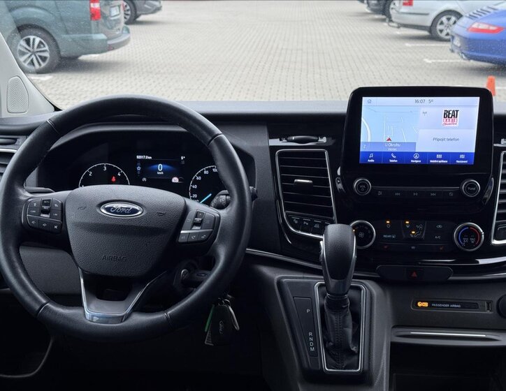 Ford Tourneo Custom MPV 2,0 l 136 kw