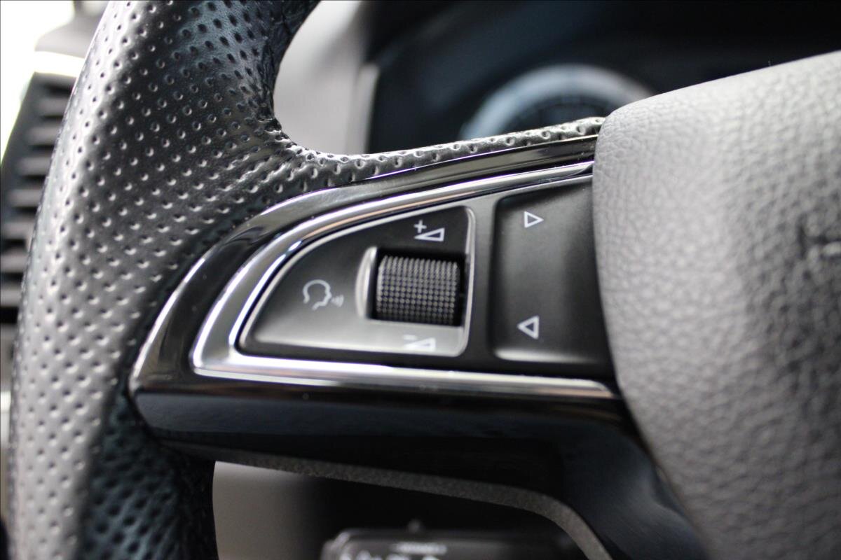 Škoda Karoq SUV / Terénní 1,5 l 110 kw