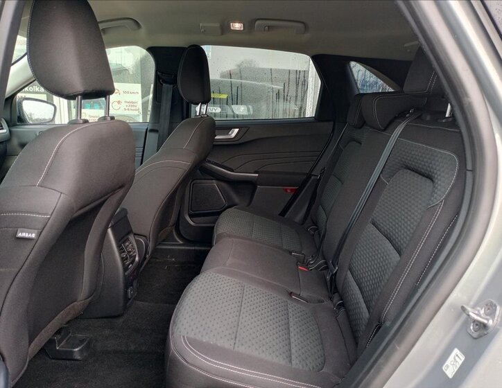 Ford Kuga SUV / Terénní 2,5 l 165 kw