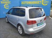 Volkswagen Touran 6