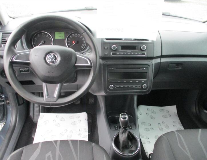 Škoda Roomster 16