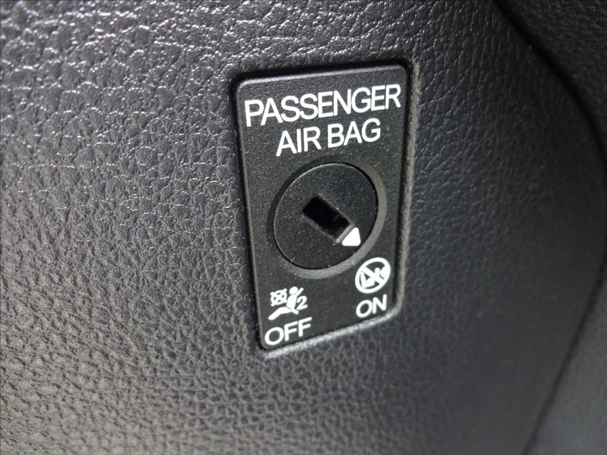 Volkswagen Golf Kombi 1,6 l 77 kw