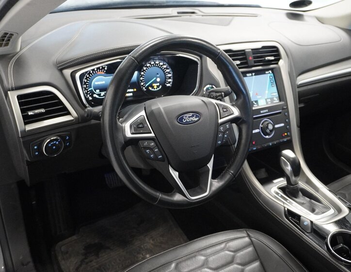 Ford Mondeo Kombi 2,0 l 179 kw